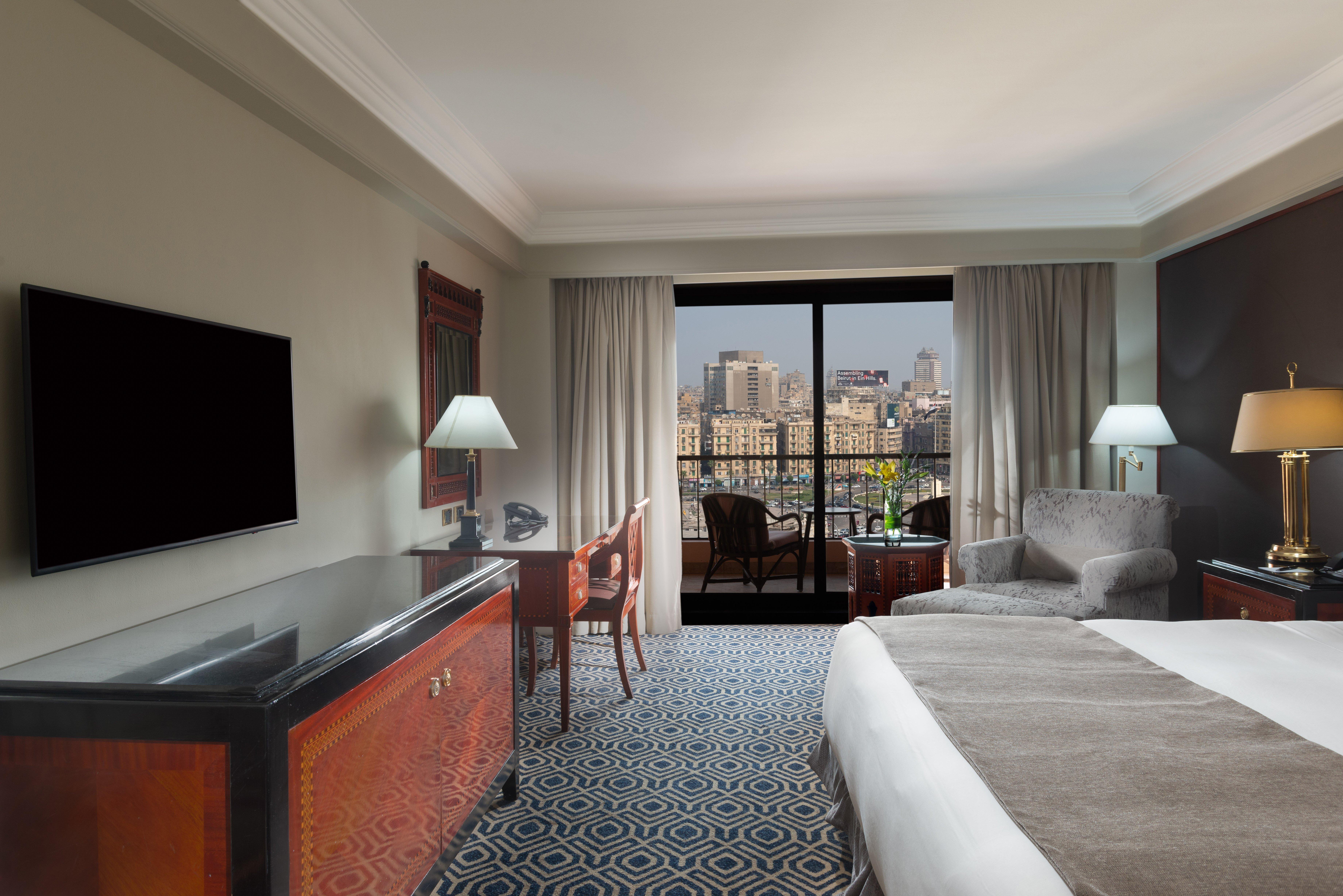 Intercontinental Cairo Semiramis By Ihg Hotel Luaran gambar A guest room at the Four Seasons Hotel Cairo at Nile Plaza