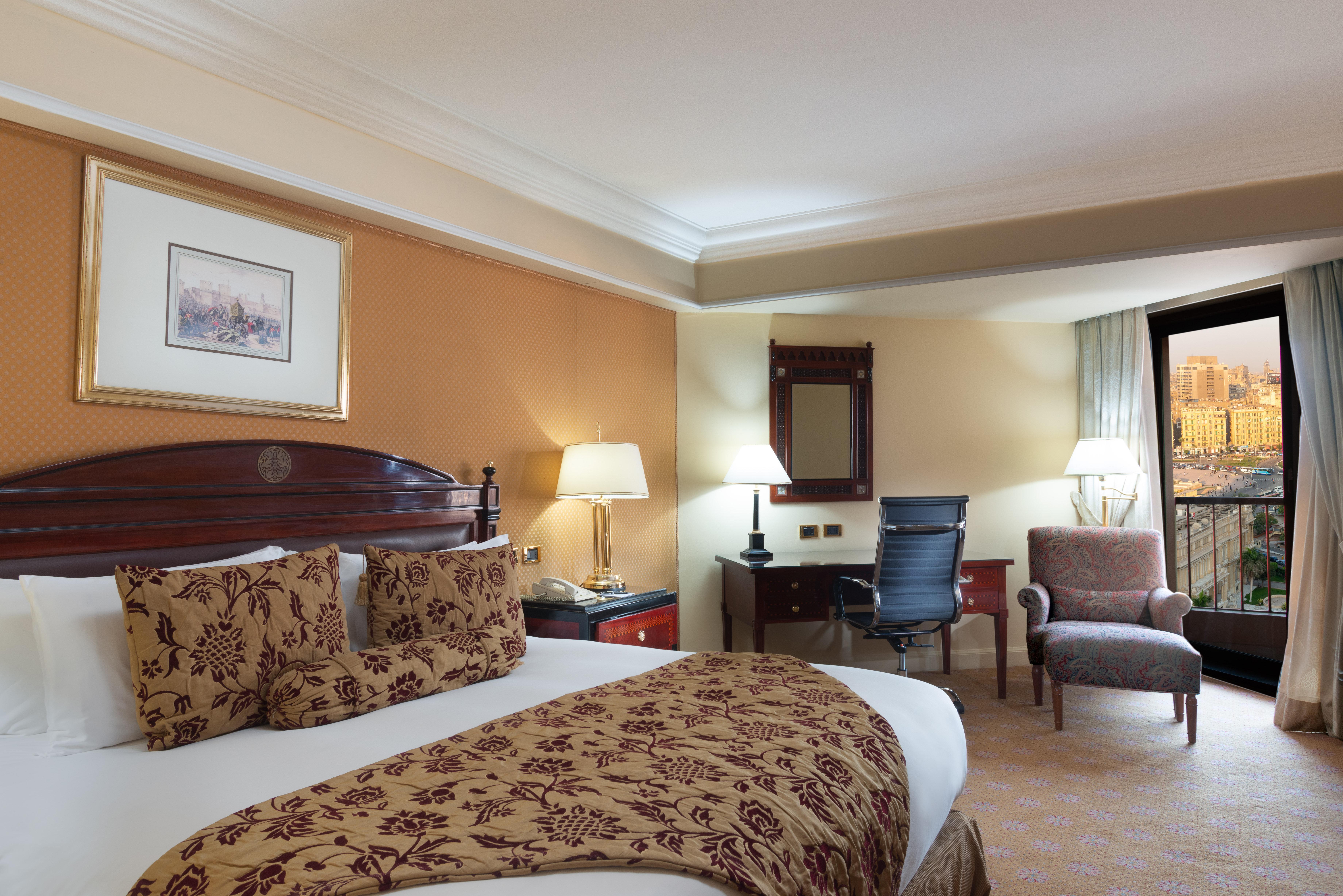 Intercontinental Cairo Semiramis By Ihg Hotel Luaran gambar A room at the Hilton London Heathrow