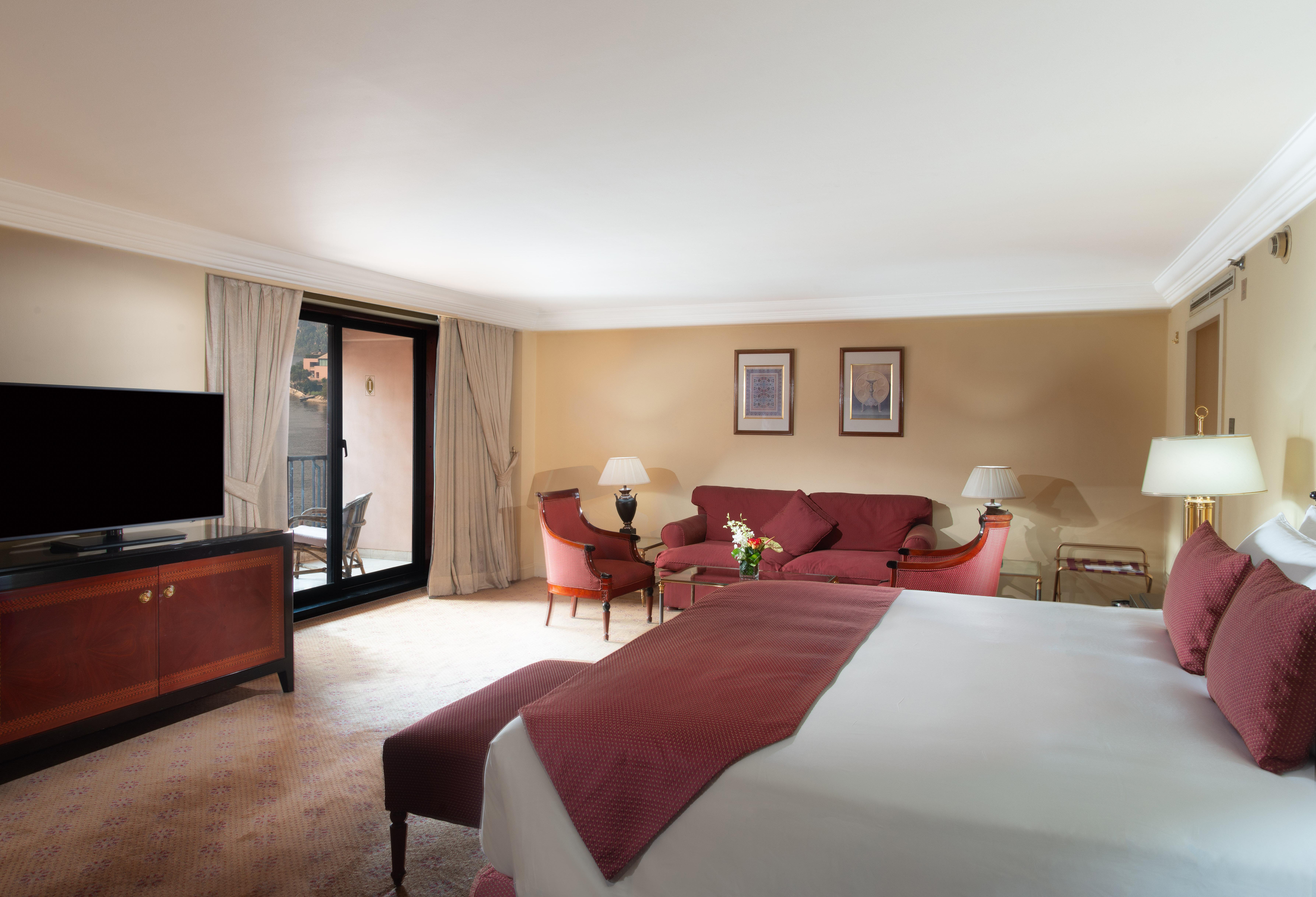 Intercontinental Cairo Semiramis By Ihg Hotel Luaran gambar A room at the hotel