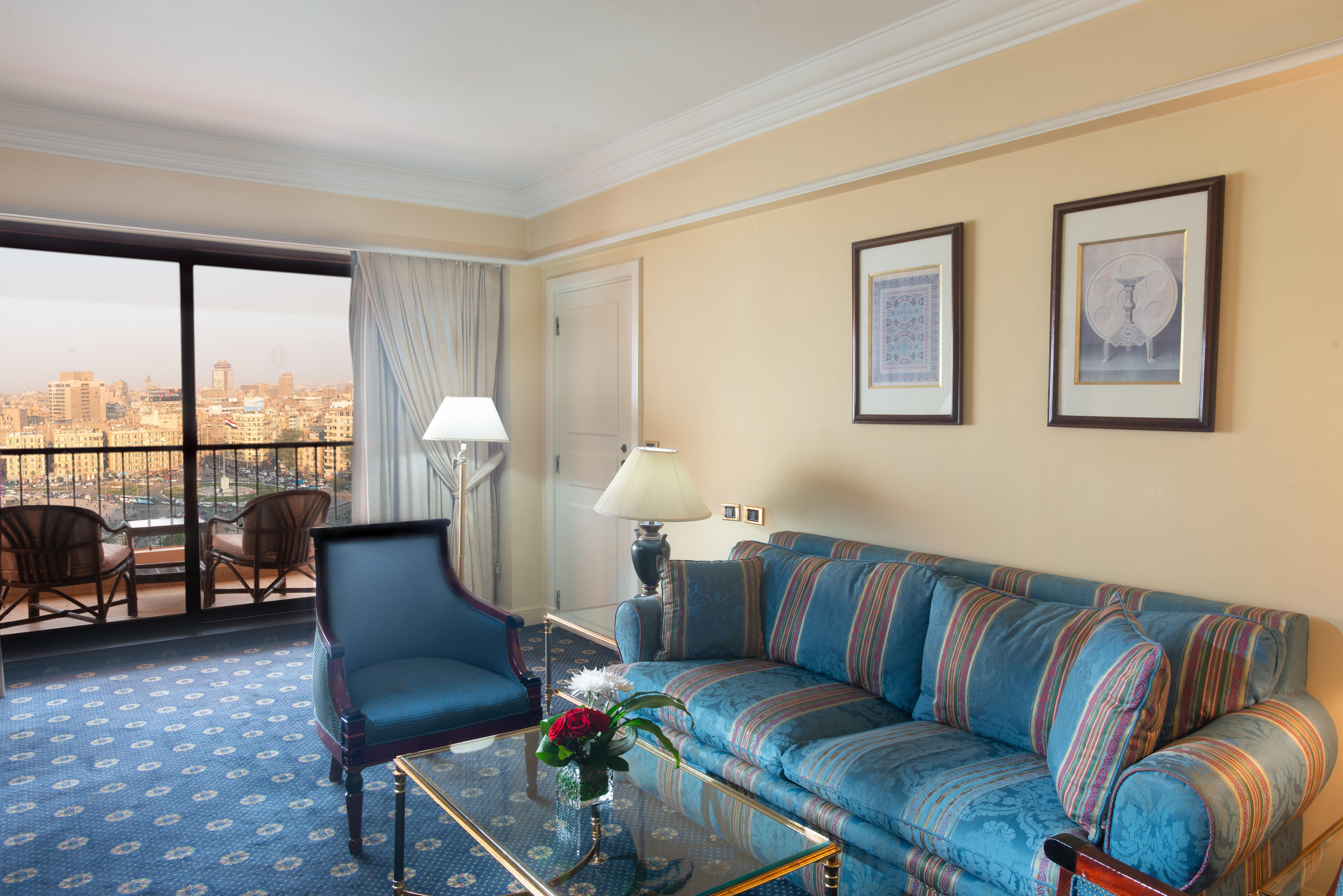 Intercontinental Cairo Semiramis By Ihg Hotel Luaran gambar A suite at the Hilton Cairo