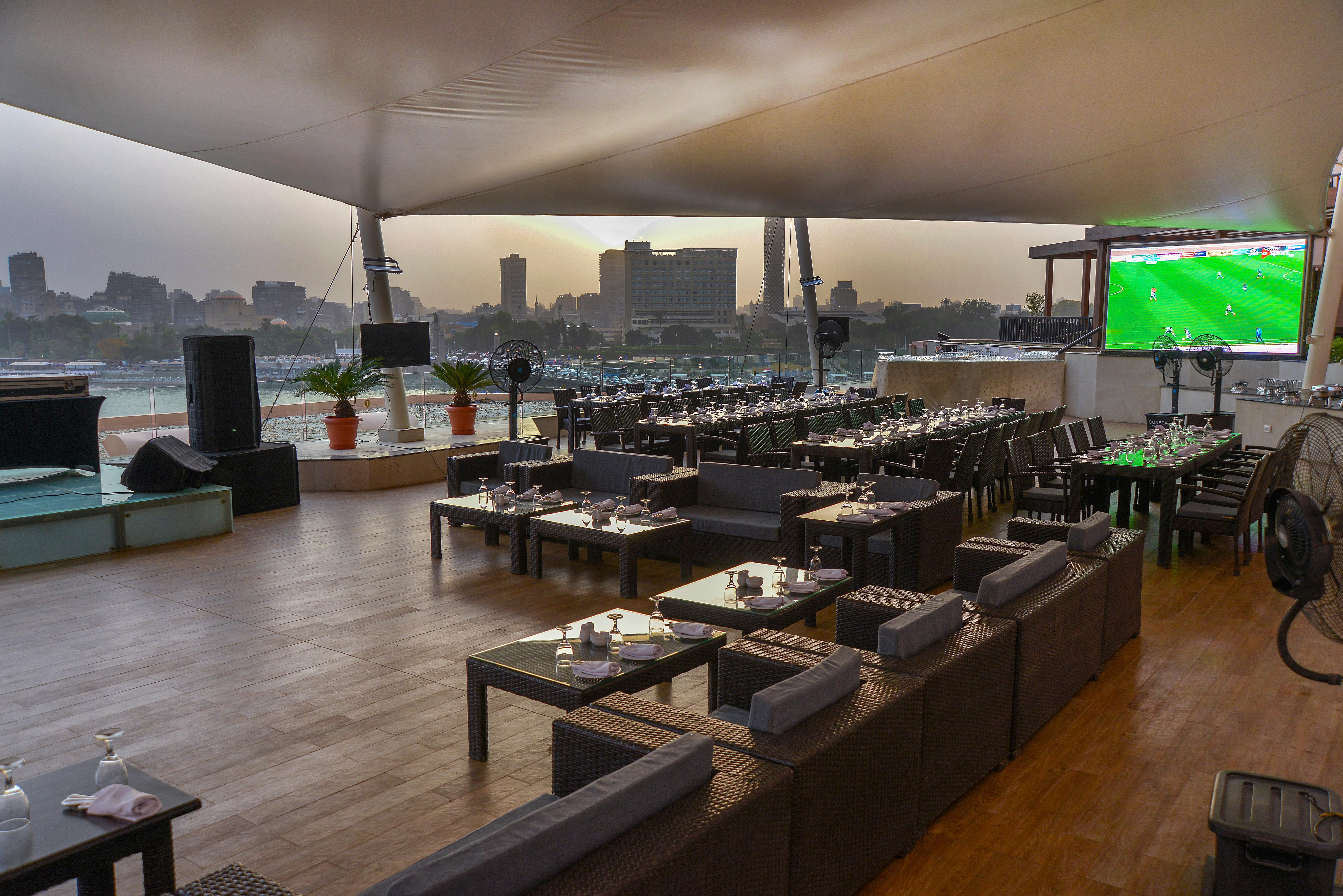 Intercontinental Cairo Semiramis By Ihg Hotel Luaran gambar The View on the River
